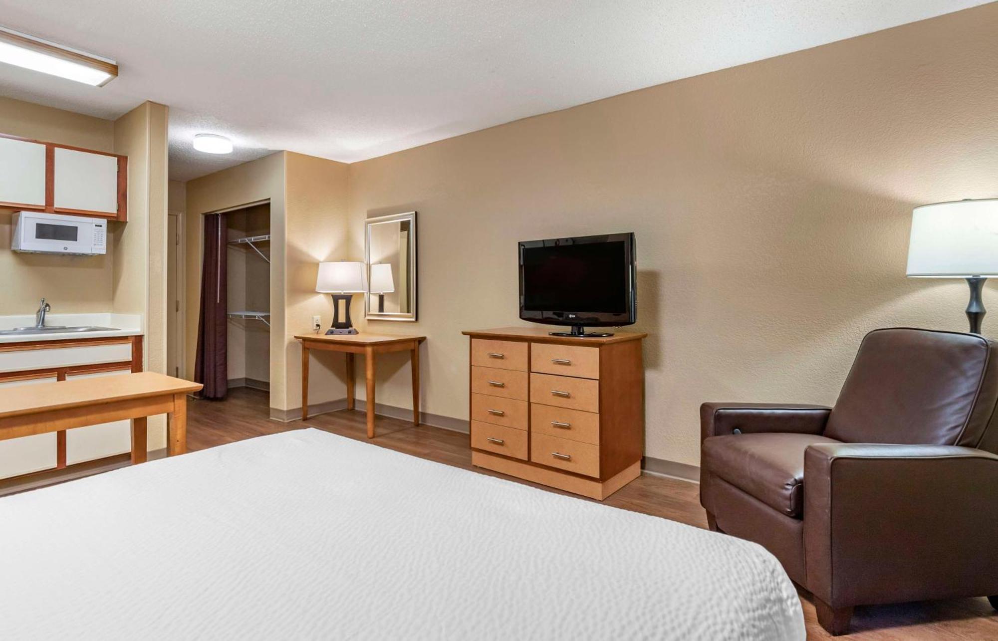 Extended Stay America Suites - San Antonio - Colonnade - Medical Zewnętrze zdjęcie